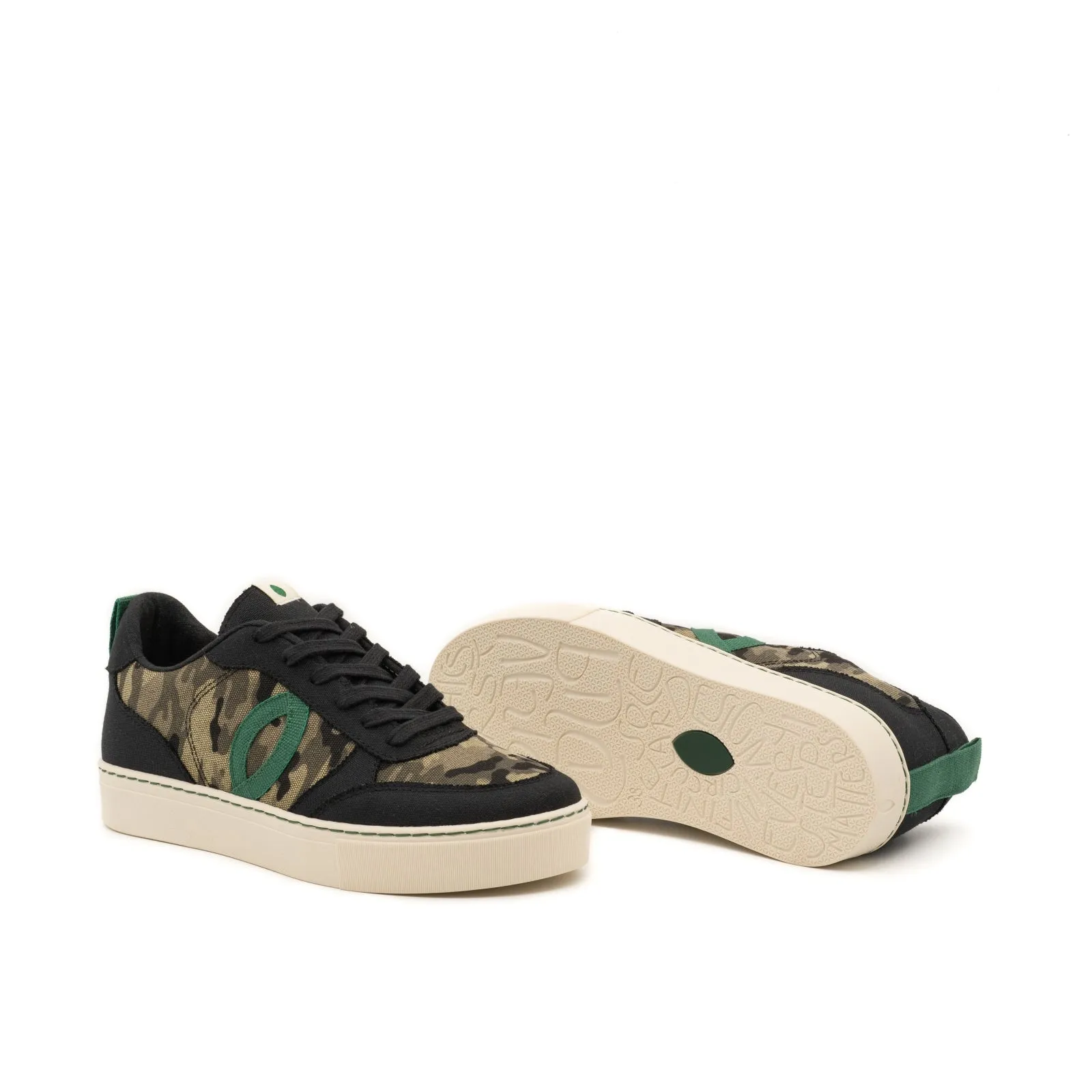 CARSON Zapatilla vegana negra/camuflaje SON020