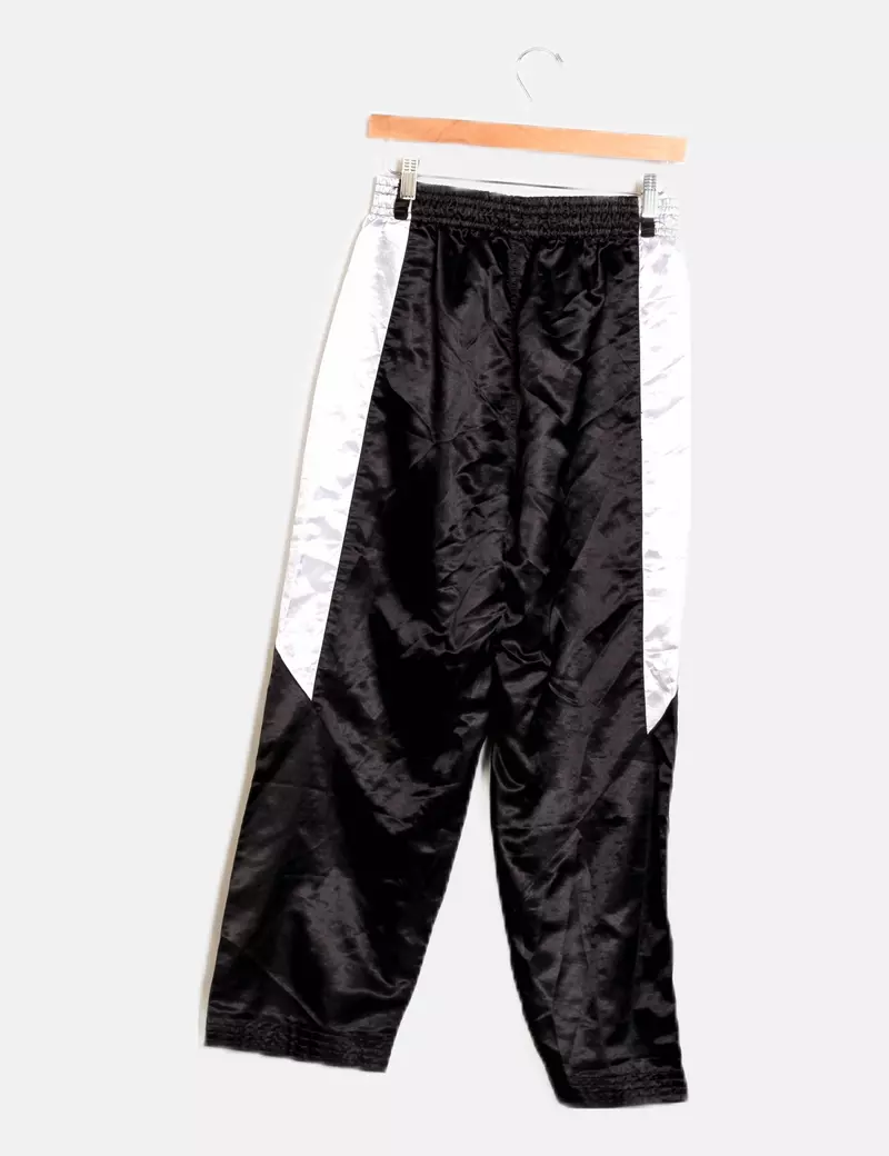 Kwon Pantalón deportivo negro satinado