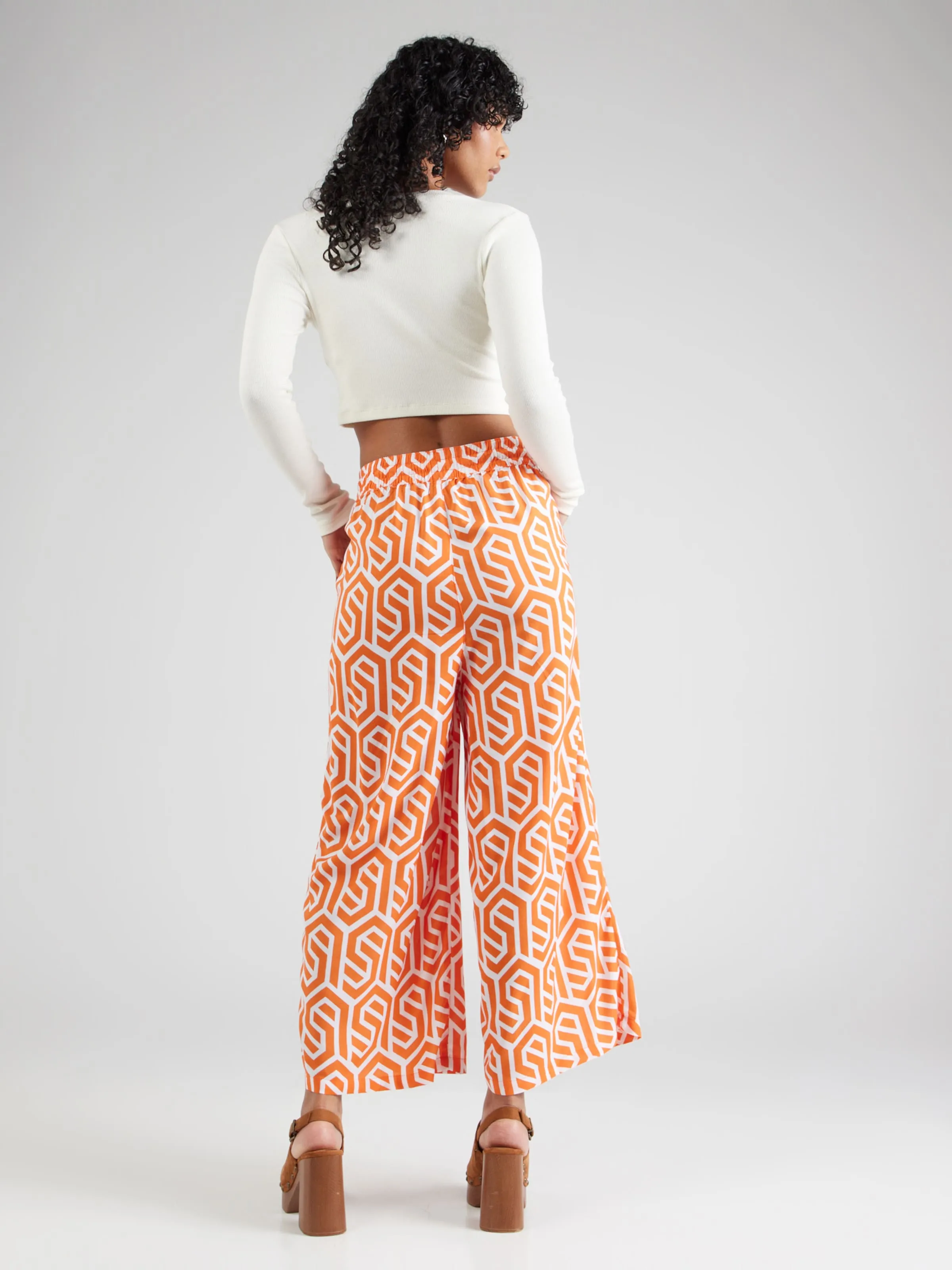 Pierna ancha Pantalón Sublevel en Naranja