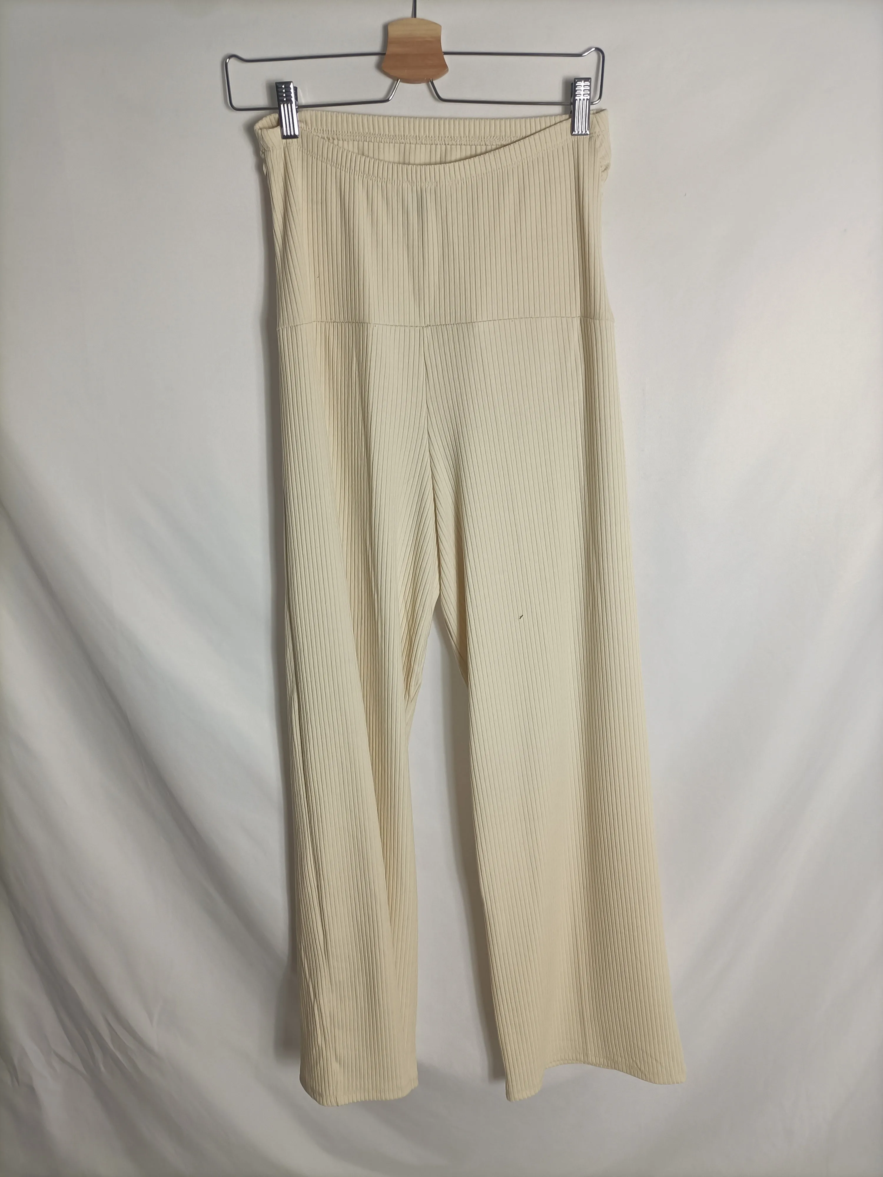 PRIMARK. Pantalón beige canalé T.42/44