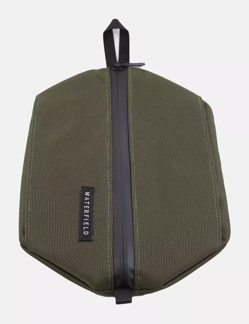 Waterfield Neceser verde básico