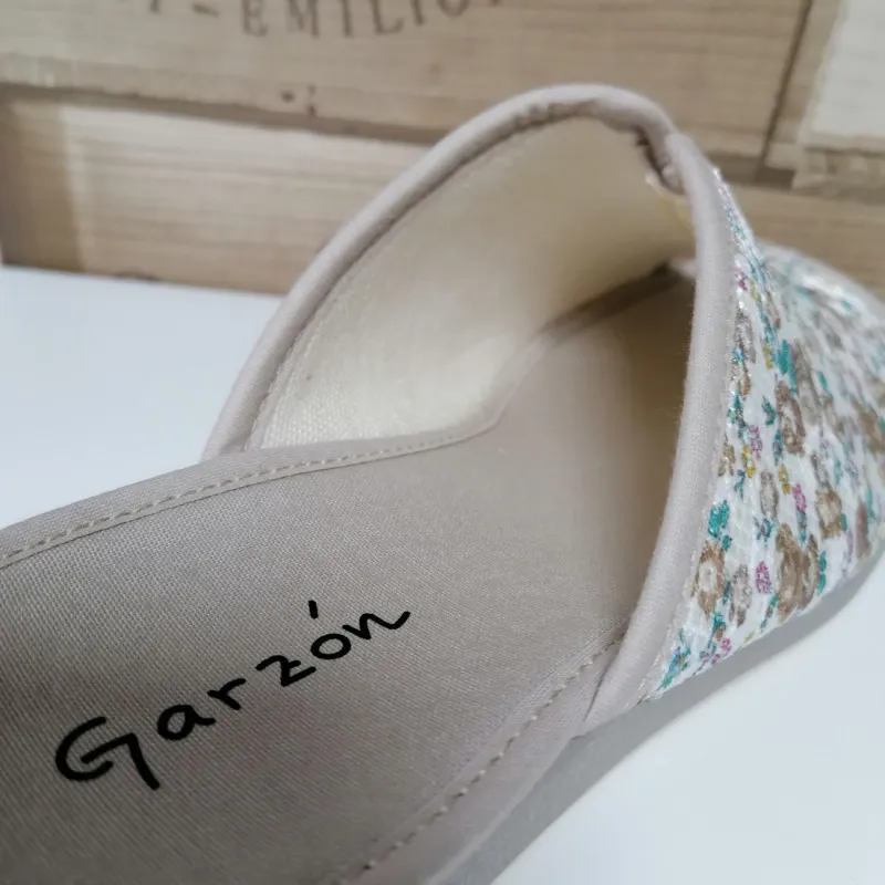 Zapatilla Casa cuña Señora Florecitas 715165 Garzón