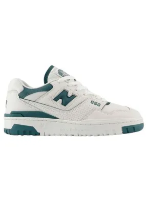 Zapatillas New Balance 550 verdes y blancas para mujer